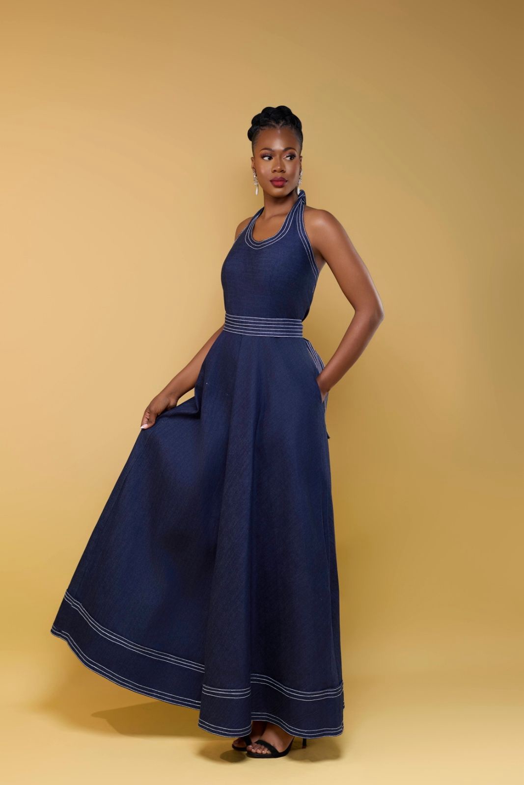 Robe denim élégance